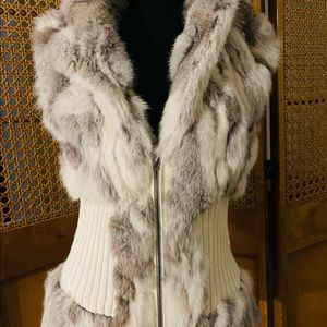 HTF Rabbit fur Guess zipper vest SZ S